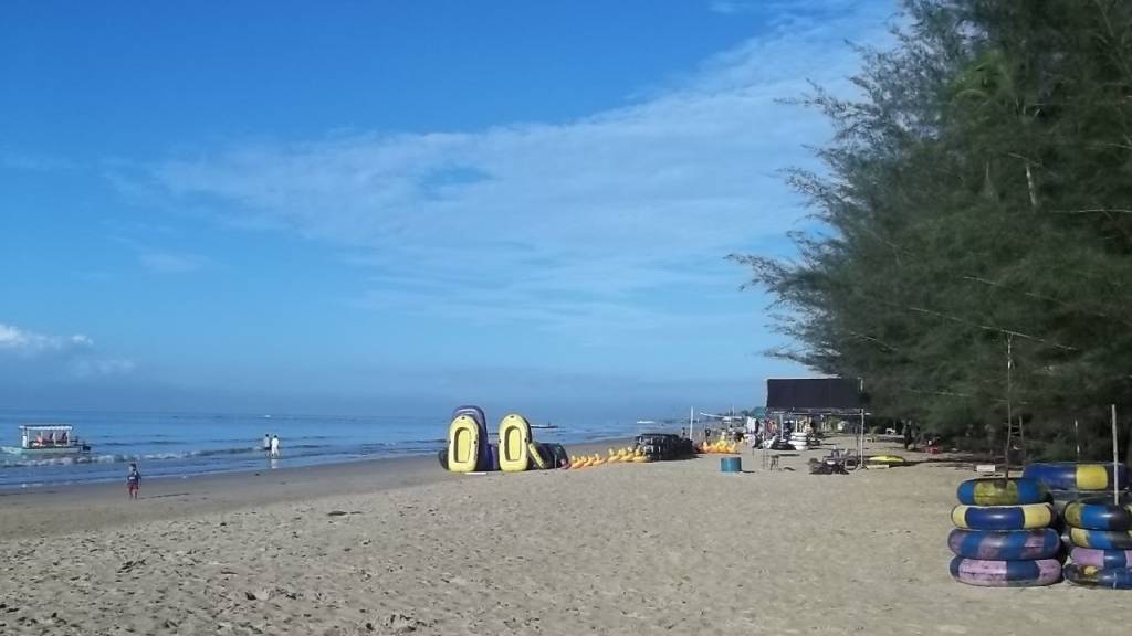 Pantai Kemala Balikpapan